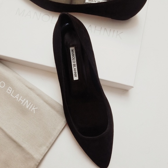 Manolo Blahnik's pointed-toe Titto flats - Picture 8 of 8